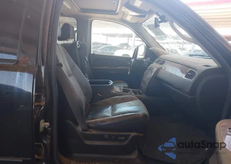 2007 Chevrolet Avalanche K1500 из США, поврежденный, VIN 3GNFK12YX7G285283